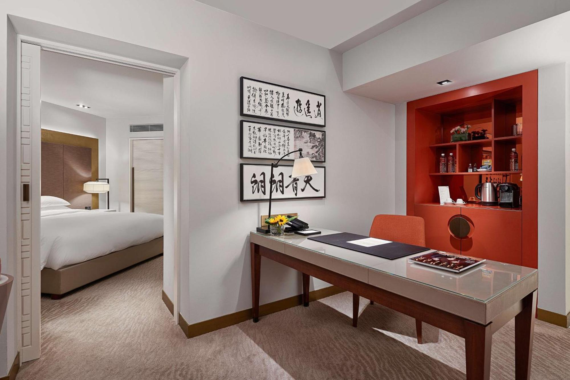 Grand Hyatt Khách sạn